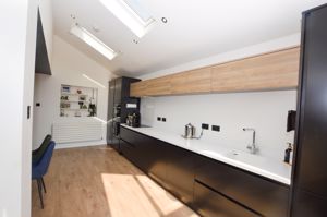 Kitchen/Diner- click for photo gallery